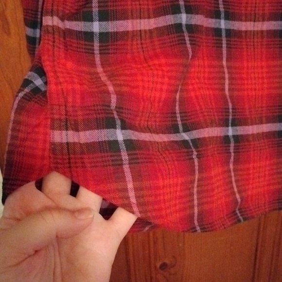 Women's soft red and orange plaid long sleeve tunics sizes Medium and XL NWT - Picture 11 of 11